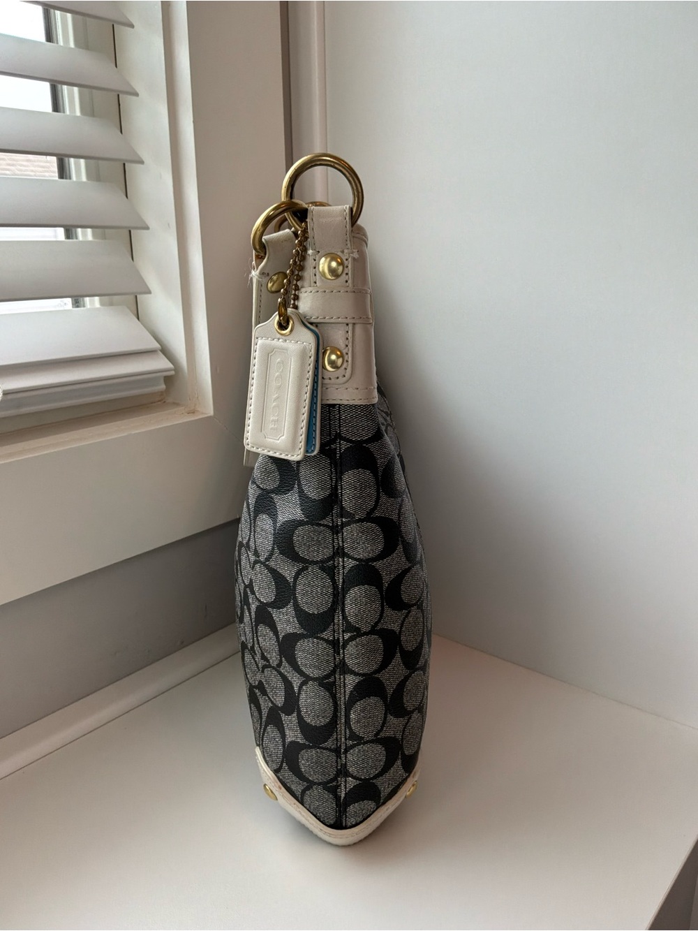 Vintage Coach Heritage Stripe Hobo (Style 13193) - Picture 3 of 16